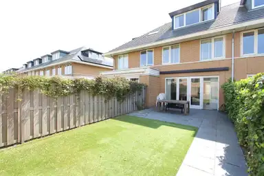 120m2 house to rent for 3250€/month in Jasmijnlaan 90, Amstelveen