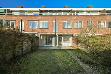 165m2 house to rent for 3500€/month in Deijlerweg 110, Wassenaar