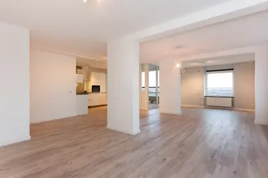 127m2 apartment to rent for 3100€/month in Van Hogenhoucklaan, The Hague