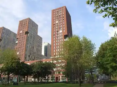105m2 apartment to rent for 1844€/month in Carolina van Nassaustraat, The Hague