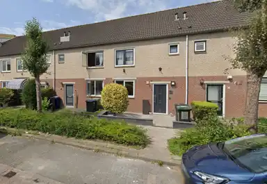 117m2 house to rent for 2250€/month in Nat King Colestraat 7, Almere
