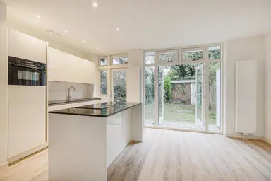 91m2 Appartement te huur voor 3150€/maand in Johannes van der Waalsstraat, Amsterdam