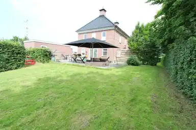 241m2 house to rent for 6500€/month in Amsteldijk Zuid, Amstelveen