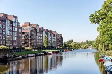 100m2 flat to rent for 715€/month in Afroditekade, Amsterdam