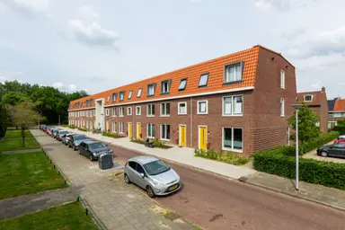60m2 Appartement à louer pour 704.17€/mois à Albert Cuypstraat 118, Zwolle