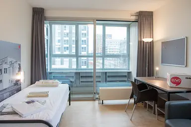 12m2 Kamer te huur voor 344.37€/maand in Waldorpstraat 47-47, The Hague