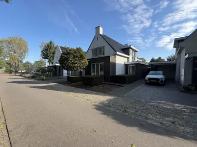 234m2 house to rent for 3500€/month in Berkt, Oerle