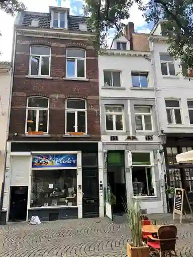 37μ² Διαμέρισμα προς ενοικίαση για 920€/μήνα σε Mariastraat 3D, Maastricht