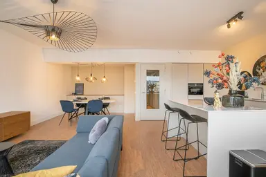 83m2 apartment to rent for 2550€/month in Kruiskade, Rotterdam