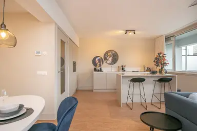 83m2 apartment to rent for 2550€/month in Kruiskade, Rotterdam