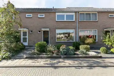 89m2 huis te huur voor 1350€/maand in Roelof van Schevenstraat, Enschede