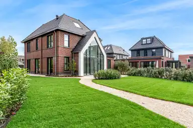 200m2 house to rent for 7500€/month in Fortsluishof 1, Kudelstaart