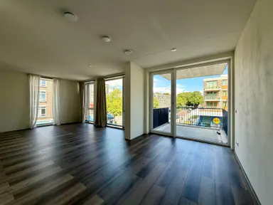 91m2 Appartement à louer pour 1825€/mois à Wilgenplaslaan, Rotterdam