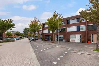 126m2 house to rent for 2375€/month in Floridalaan 27, IJsselstein