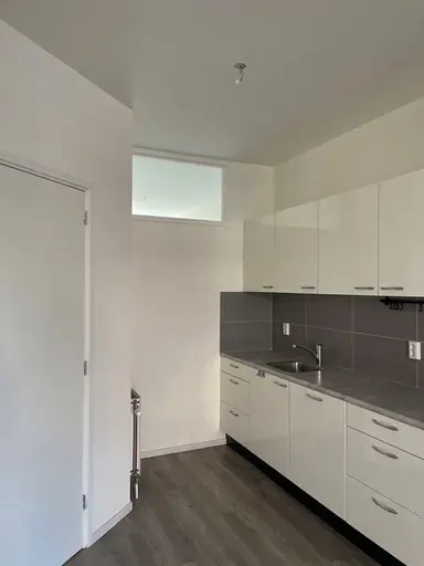 57m2 flat to rent for 1050€/month in Oudedijk, Rotterdam