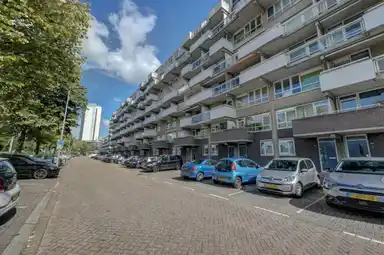 77m2 apartment to rent for 1549€/month in Voermanweg, Rotterdam