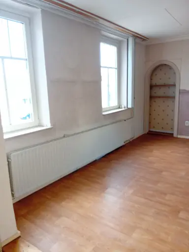 171m2 flat te huur voor 550€/maand in Doctor Ackensplein, Kerkrade