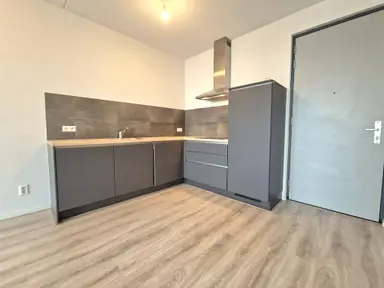 49m2 apartment to rent for 1198€/month in Laakweg, The Hague
