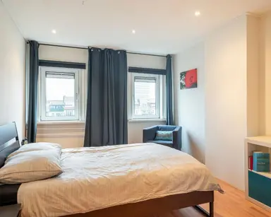 121m2 Wohnung zur Miete für 2500€/Monat in Professor Kamerlingh Onneslaan, Schiedam