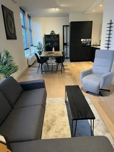 94m2 apartment to rent for 2750€/month in Johannes Camphuijsstraat 270, The Hague