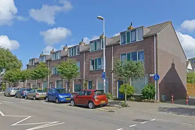 111m2 Haus zur Miete für 1491.17€/Monat in Symfoniestraat 99, The Hague