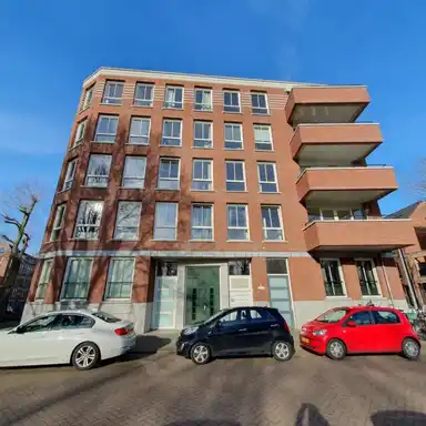 104m2 apartment to rent for 1575€/month in Soetendaalsestraat 57, Rotterdam