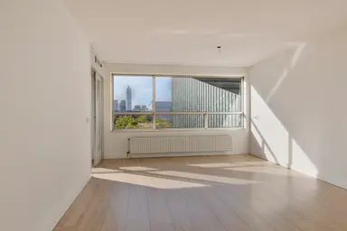 82m2 Appartement à louer pour 2100€/mois à Karel Doormanstraat 93, Rotterdam