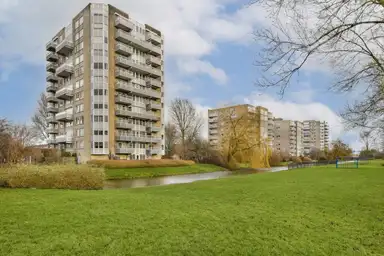 70m2 Appartement à louer pour 2650€/mois à Rosa Spierlaan 30, Amstelveen