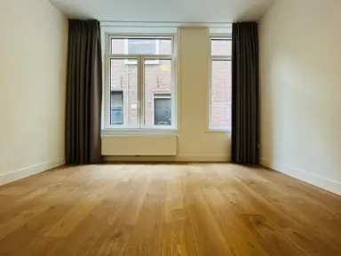 47m2 Appartement à louer pour 1075€/mois à Wagenstraat, The Hague