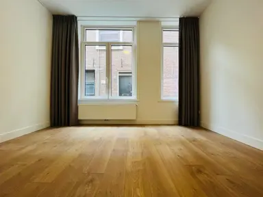 47m2 Appartement à louer pour 1075€/mois à Wagenstraat 155A, The Hague