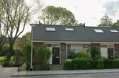 m2 house to rent for 713€/month in Jacob Pauwstraat 16, Zuid-Beijerland