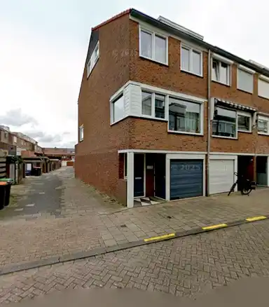 159m2 Casa in affitto per 2250€/mese a Willy Sluiterstraat, Katwijk