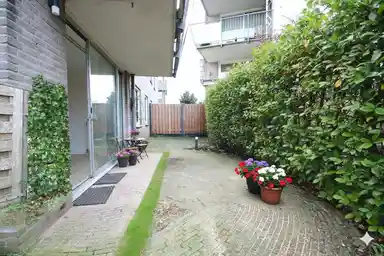 72m2 apartment to rent for 1995€/month in Morellenweg, Leiden