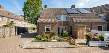 68m2 house to rent for 932.93€/month in Van Zonneveldstraat 1, Sassenheim
