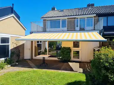 108m2 house to rent for 2950€/month in Meester Troelstrastraat, Zandvoort