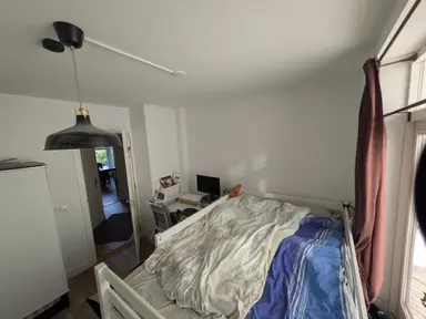 m2 room to rent for 872€/month in Postjeskade, Amsterdam