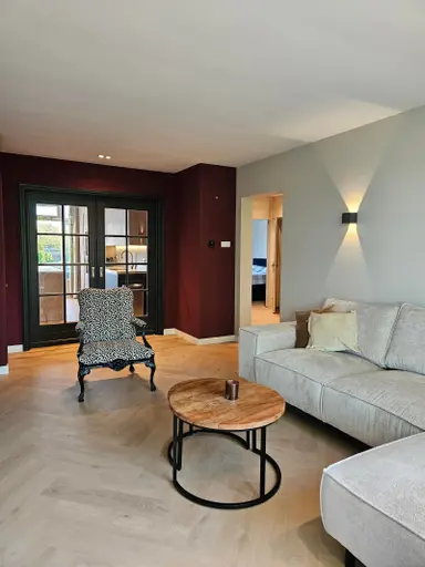 100m2 Appartement à louer pour 2350€/mois à Goudsbloemlaan, The Hague