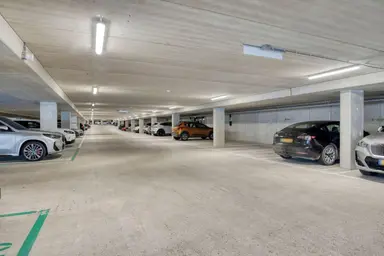 180m2 Haus zur Miete für 3750€/Monat in Jan van der Heijdenstraat, Breda