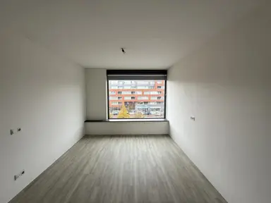 28m2 studio te huur voor 915.18€/maand in August Allebéplein 556, Amsterdam