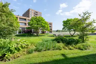 102m2 Appartement à louer pour 1900€/mois à Atletenbaan, Maastricht