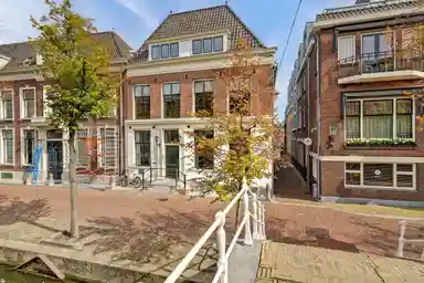 208m2 flat to rent for 4250€/month in Koornmarkt 18A, Delft