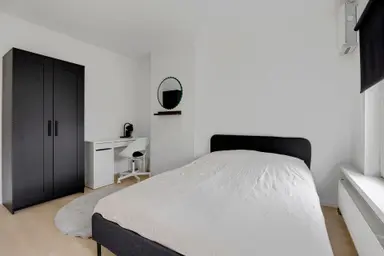 m2 room to rent for 408€/month in Bergweg, Rotterdam
