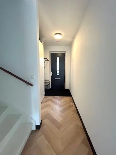 126μ² μονοκατοικία προς ενοικίαση για 1980€/μήνα σε Trombonestraat, Eindhoven