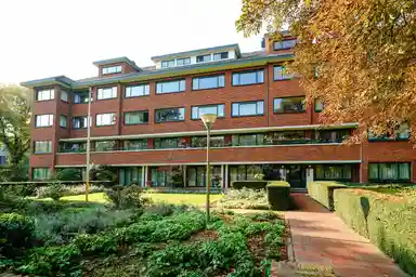 120m2 Appartement à louer pour 3250€/mois à Scheveningseweg 84, The Hague