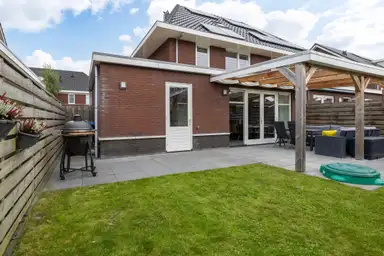 150m2 maison à louer pour 1450€/mois à Ype Johannesstraat, Sneek