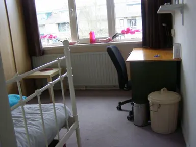 12m2 Camera in affitto per 280€/mese a Dahliastraat, Malden