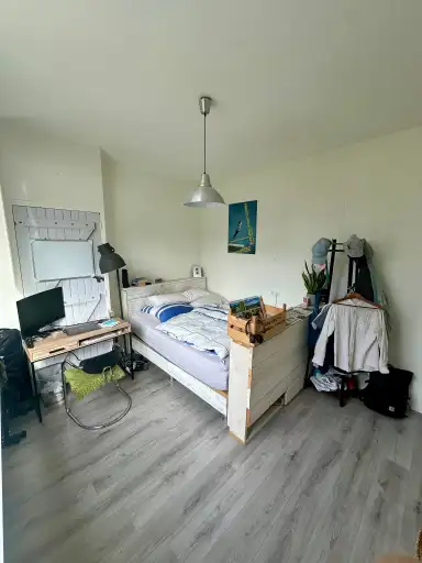 20m2 Chambre à louer pour 1050€/mois à Bovenstraat, Rotterdam