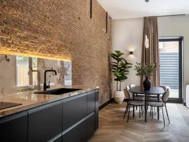 100m2 apartment to rent for 3195€/month in Scharloo, Brill