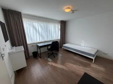 12m2 Zimmer zur Miete für 995€/Monat in Vignolaweg, Eindhoven