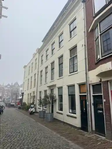 22m2 Zimmer zur Miete für 805€/Monat in Beschuitsteeg, Leiden